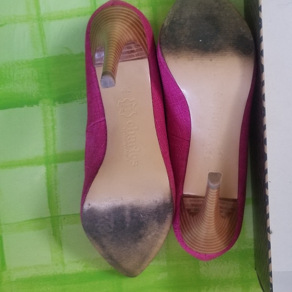 Fuschia Linen Heels, Charles David - Picture 4 of 4